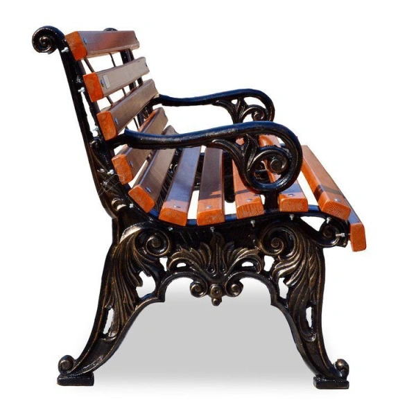 Скамейка чугунная «Белые ночи» с подлокотниками 1,5 м