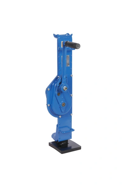 Домкрат реечный TOR ДР 5000 5 т с обрезиненной ручкой