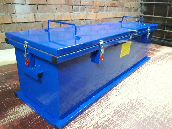 Горизонтальный герметичный специализированный контейнер для сбора, хранения, транспортировки отработанных ртутьсодержащих ламп, боя и брака люминесцентных ламп ГСК 1250, 1250х350х550 мм