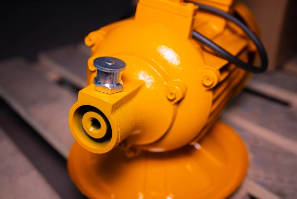 Электропривод глубинного вибратора для бетона 2,2 кВт TOR ZN70-JT (японский тип)*