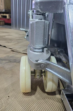 Тележка гидравлическая оцинкованная 2500 кг 1150 мм нейлоновые колеса TOR WH-25G